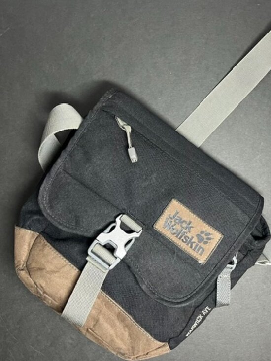 Jack Wolfskin Handbags - Wolfskin Cross-Body or Shoulder Satchel/ Black with Suede